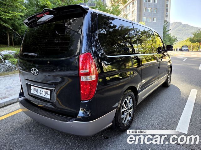 Hyundai Starex New Urban 9-Seater Premium Spicial - фото 3
