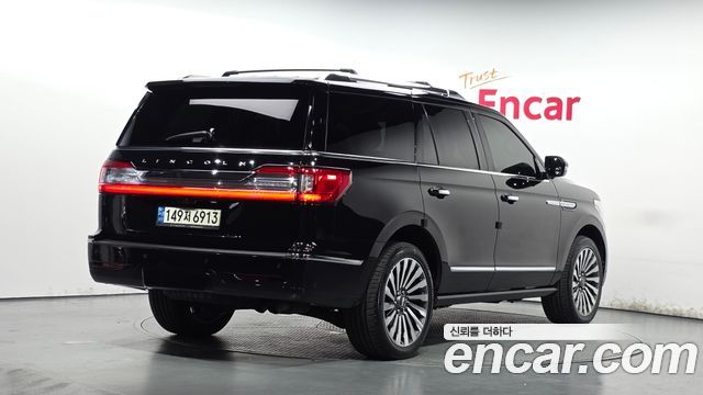 Lincoln Navigator 4-го поколения 3.5L - фото 1