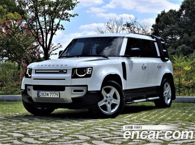 Land Rover Defender L663 110 D240 SE - фото 0