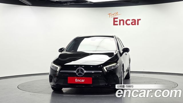 Mercedes-Benz A-Class W177 A220 Hatchback - фото 2