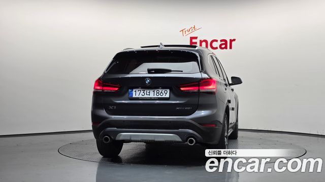 BMW X1 F48 xDrive 20i xLine - фото 3