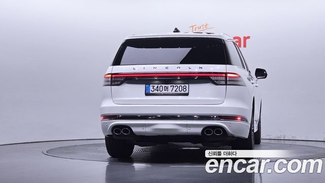 Lincoln Aviator 2-го поколения 3.0 Black Label AWD - фото 3