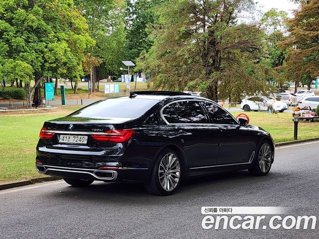 BMW 7 Series G11 750Li xDrive - фото 4