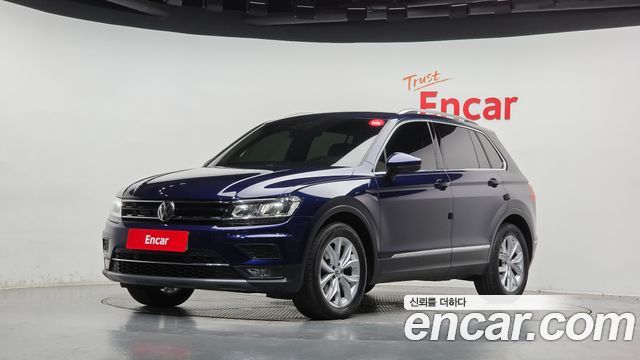Volkswagen Tiguan 2-го поколения 2.0 TDI Premium - фото 0