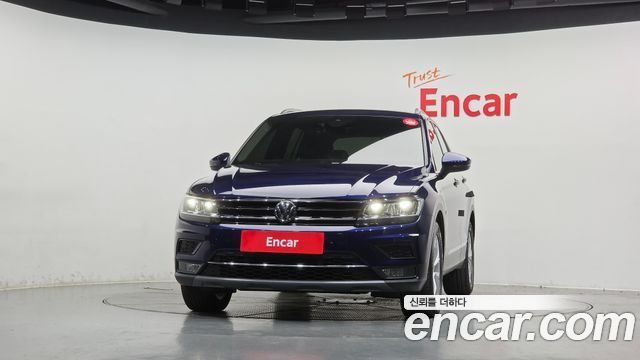 Volkswagen Tiguan 2-го поколения 2.0 TDI Premium - фото 2