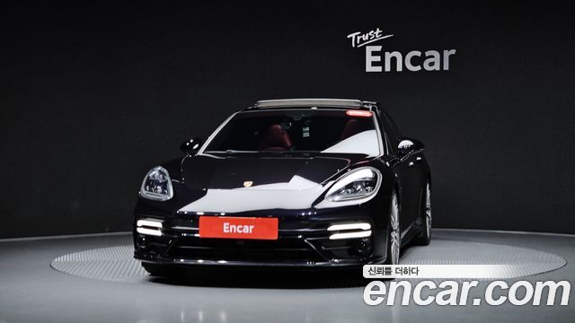 Porsche Panamera 3.0 AWD - фото 1