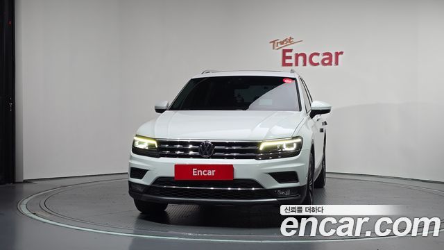 Volkswagen Tiguan 2-го поколения 2.0 TDI Prestige - фото 2