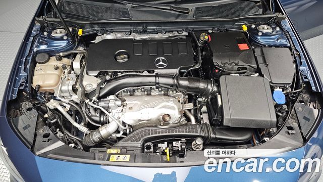Mercedes-Benz A-Class W177 A220 Hatchback - фото 4