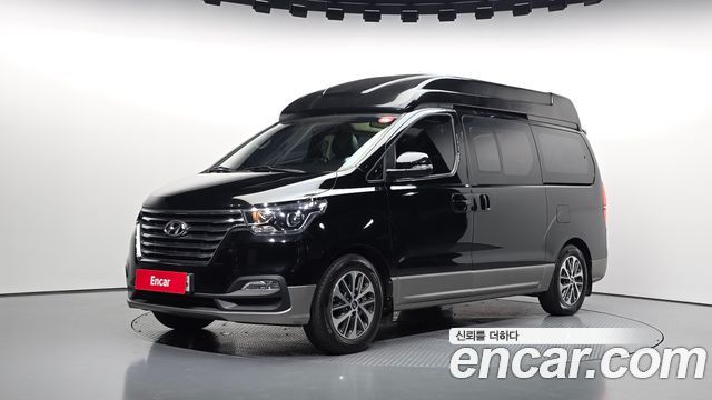 Hyundai Starex New Urban 9-Seater Exclusive - фото 0