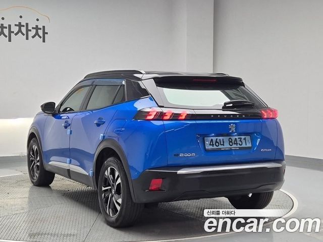 Peugeot 2008 2-го поколения EV GT Line - фото 1