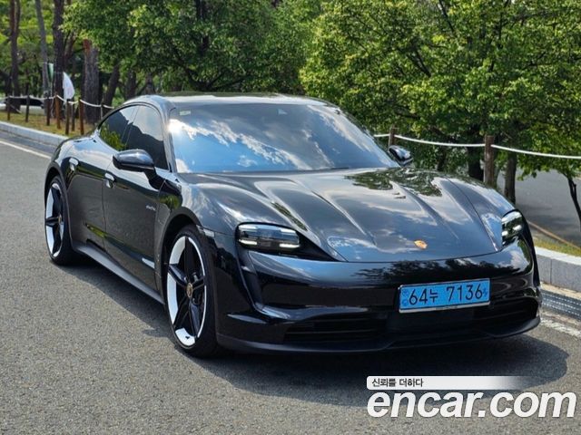 Porsche Taycan Base - фото 0