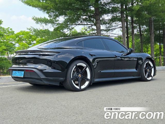 Porsche Taycan Base - фото 2