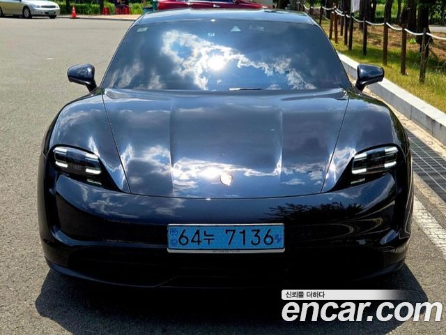 Porsche Taycan Base - фото 4