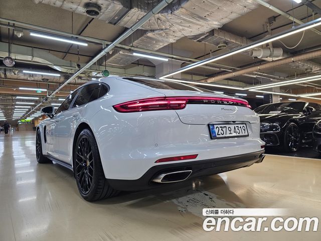Porsche Panamera 3.0 AWD - фото 2