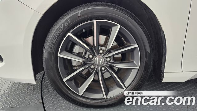 Honda Accord 10-го поколения 1.5 Turbo - фото 4