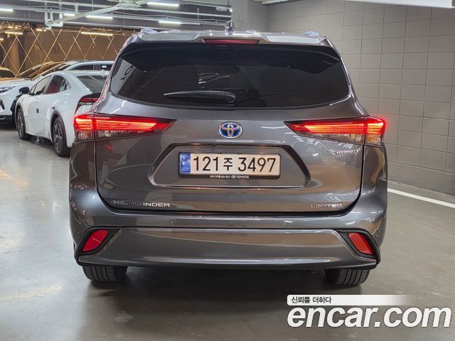 Toyota Highlander 4-го поколения 2.5 4WD Limited - фото 3