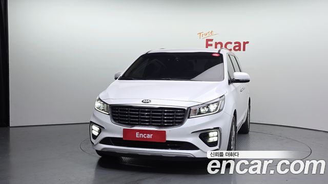 Kia Carnival Новый 7-Seater Limousine VIP - фото 2