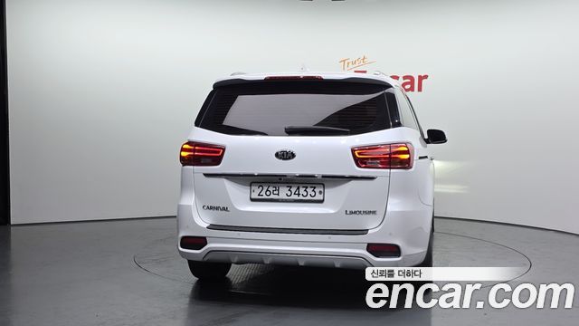 Kia Carnival Новый 7-Seater Limousine VIP - фото 3