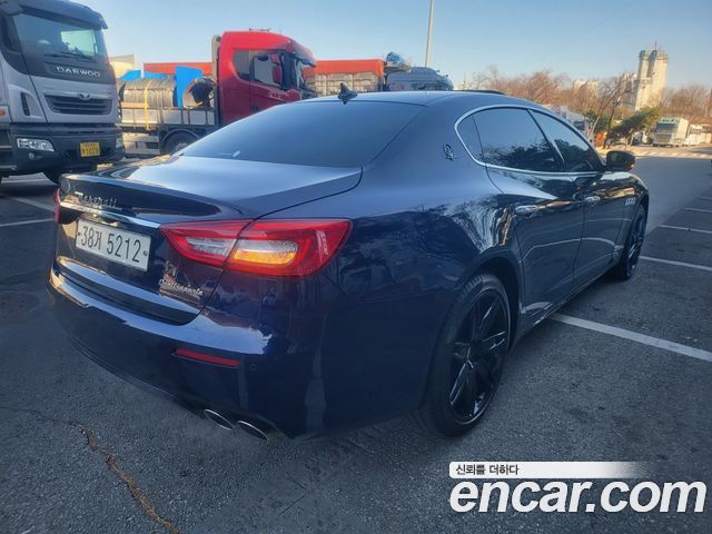 Maserati Quattroporte 3.0 V6 Granlusso - фото 1