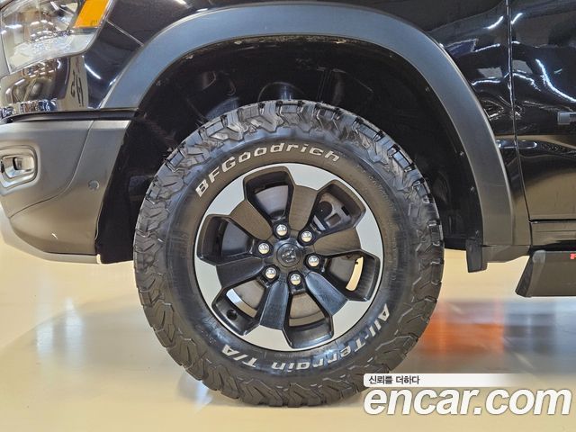 Dodge Ram Pick Up 5.7 - фото 4