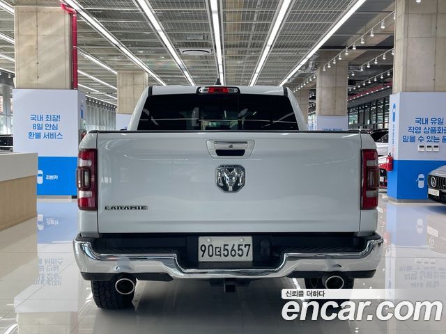 Dodge Ram Pick Up 5.7 - фото 3