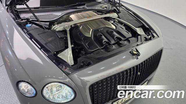 Bentley Flying Spur 3-го поколения 4.0 - фото 4