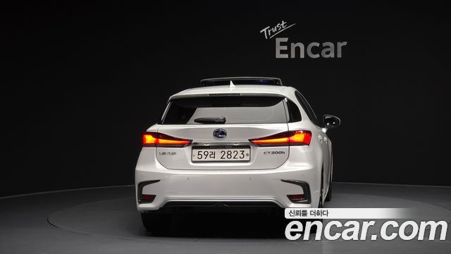 Lexus CT200h 1.8 Supreme ZWA10 - фото 3