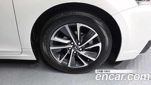 Lexus CT200h 1.8 Supreme ZWA10 - фото 4