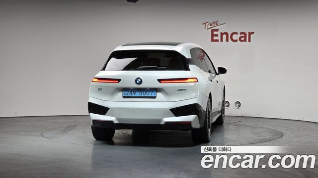 BMW iX xDrive50 Sports Plus - фото 2