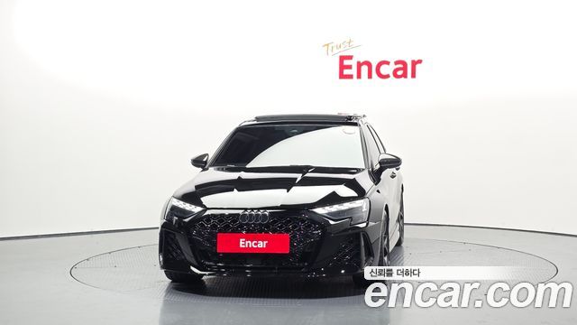 Audi RS3 2.5 TFSI Quattro Carbon Edition - фото 2