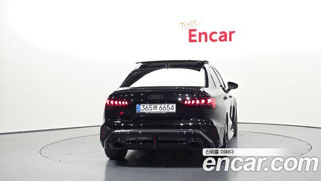 Audi RS3 2.5 TFSI Quattro Carbon Edition - фото 3