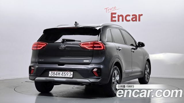 Kia Niro Новый 1.6 HEV Prestige - фото 1
