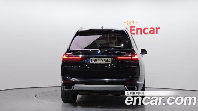 BMW X7 G07 xDrive 40i Design Pure Excellence 7-Seater - фото 3
