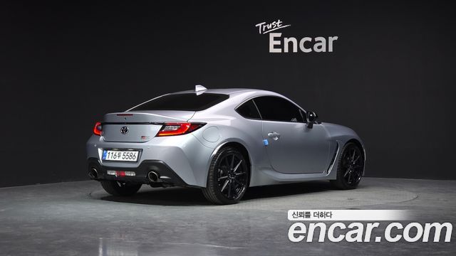Toyota 86 GR86 2.4 Premium - фото 1