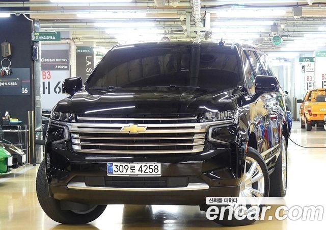 Chevrolet Surburban 6.2 - фото 0