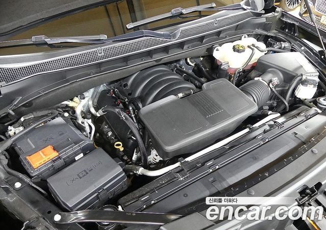 Chevrolet Surburban 6.2 - фото 4