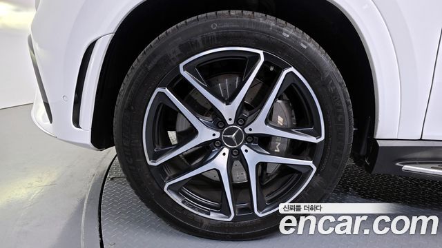 Mercedes-Benz GLE-Class W167 AMG GLE53 4MATIC+ Coupe - фото 4
