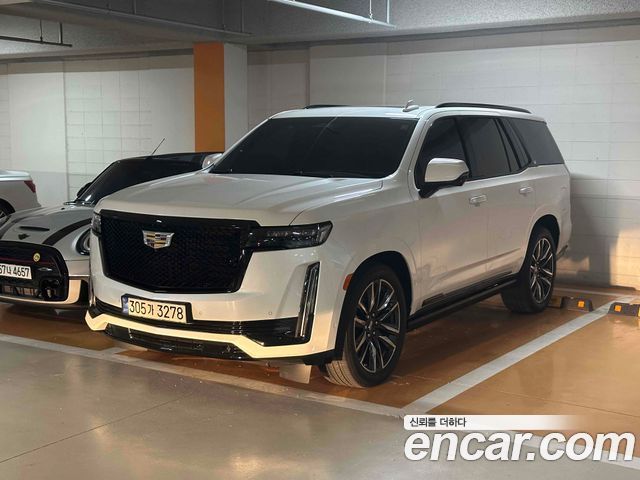 Cadillac Escalade 5-го поколения 6.2 Sports Platinum - фото 1