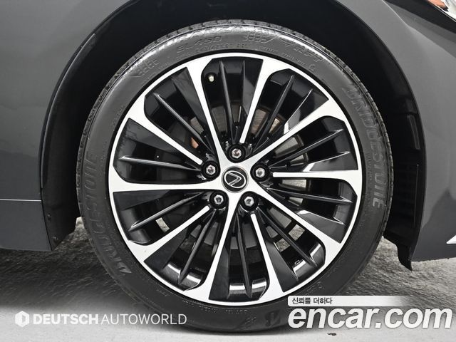 Lexus LS LS500 3.5 Luxury AWD - фото 4