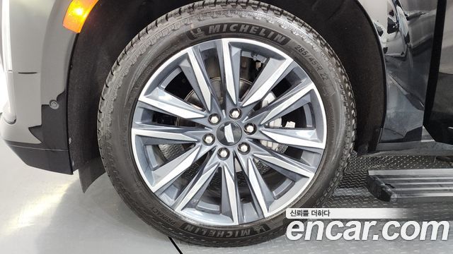 Cadillac Escalade 5-го поколения 6.2 Sports Platinum - фото 4