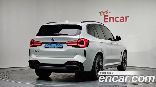 BMW iX3 M Sports - фото 1