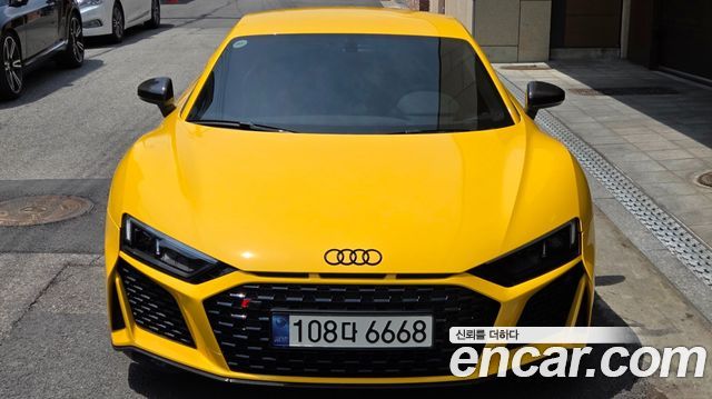Audi R8 5.2 V10 Performance Coupe - фото 0