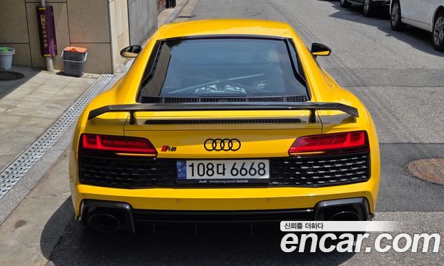 Audi R8 5.2 V10 Performance Coupe - фото 3