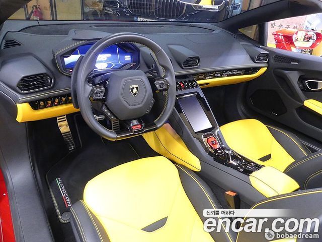 Lamborghini Huracan LP640-4 EVO Spyder - фото 3