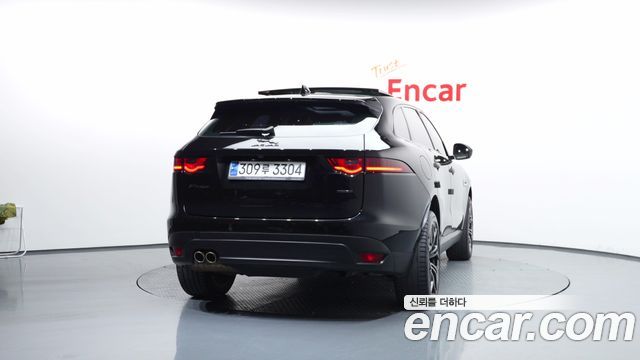 Jaguar F-PACE 20d Prestige - фото 3