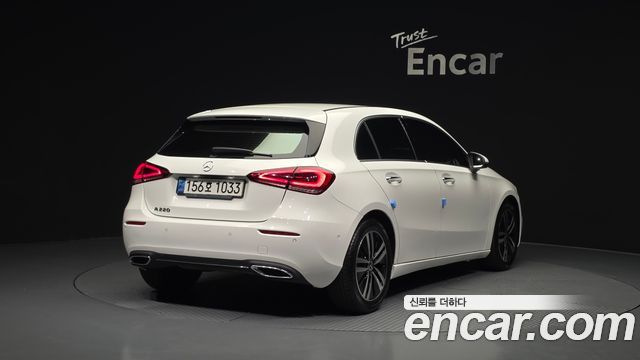 Mercedes-Benz A-Class W177 A220 Hatchback - фото 1