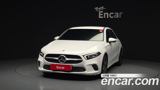Mercedes-Benz A-Class W177 A220 Hatchback - фото 2