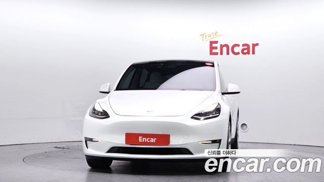 Tesla Model Y Long Range AWD - фото 2