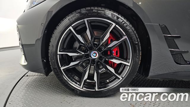 BMW i4 M50 Pro - фото 3