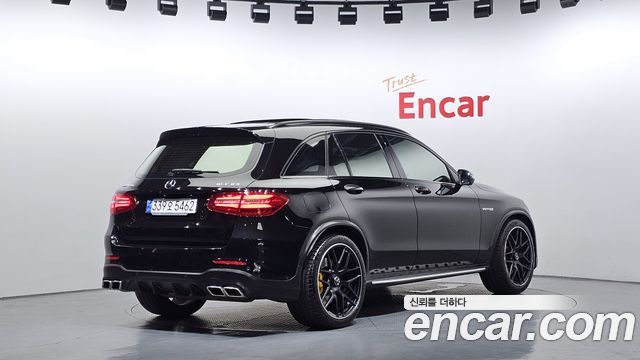Mercedes-Benz GLC-Class X253 AMG GLC63 4MATIC+ - фото 1